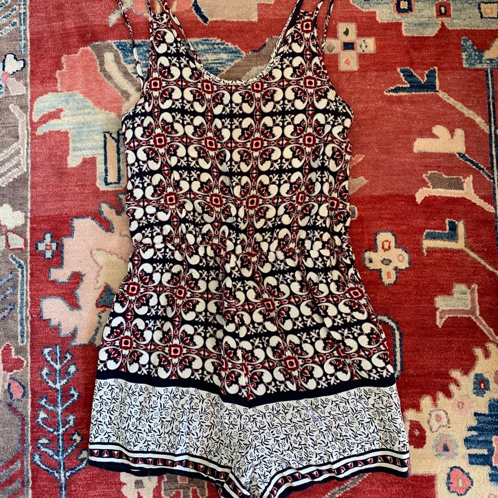 Francesca’s brand Alya spring print romper